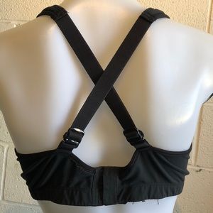 lululemon athletica Tops - Lululemon black bra top, sz 36D, 59150 lululemon athletica Tops - Lululemon black bra top, sz 36D, 59150